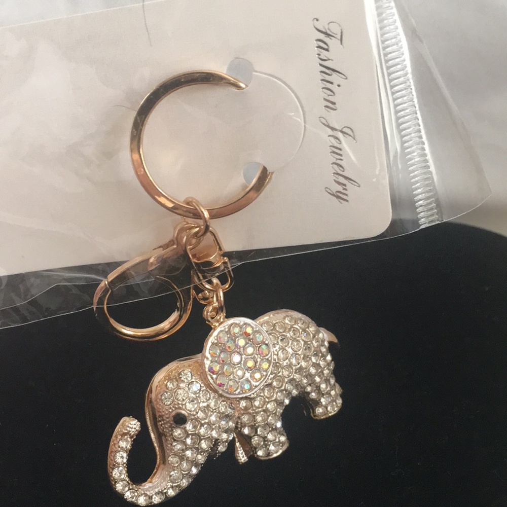 Elephant Keychain - Picture 5 of 5
